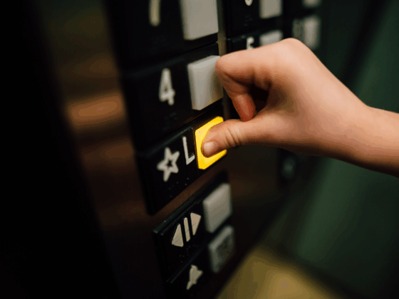 ascensores montacargas diferencias en mantenimiento